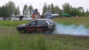 Impreza motoryzacyjna w Łaznowskiej Woli (video)